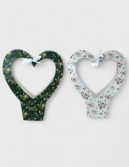 Sac pour fleurs en carton avec impression de coeurs