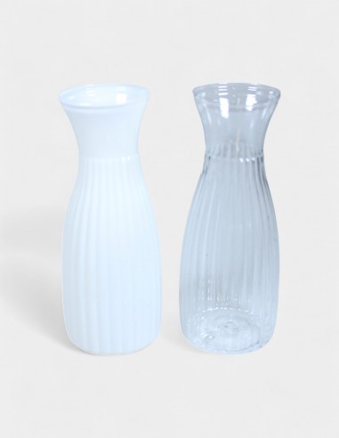 Petit Vase en Plastique