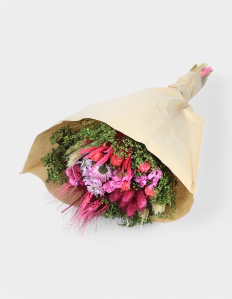 Runder Trockenblumenstrauß